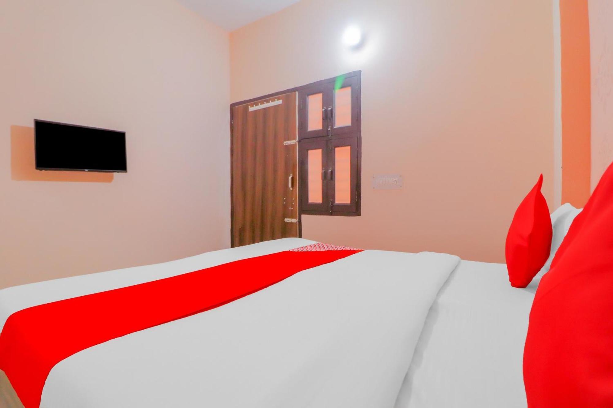 Hotel O Bhardwaj Guest House Garhi Harsaru Εξωτερικό φωτογραφία