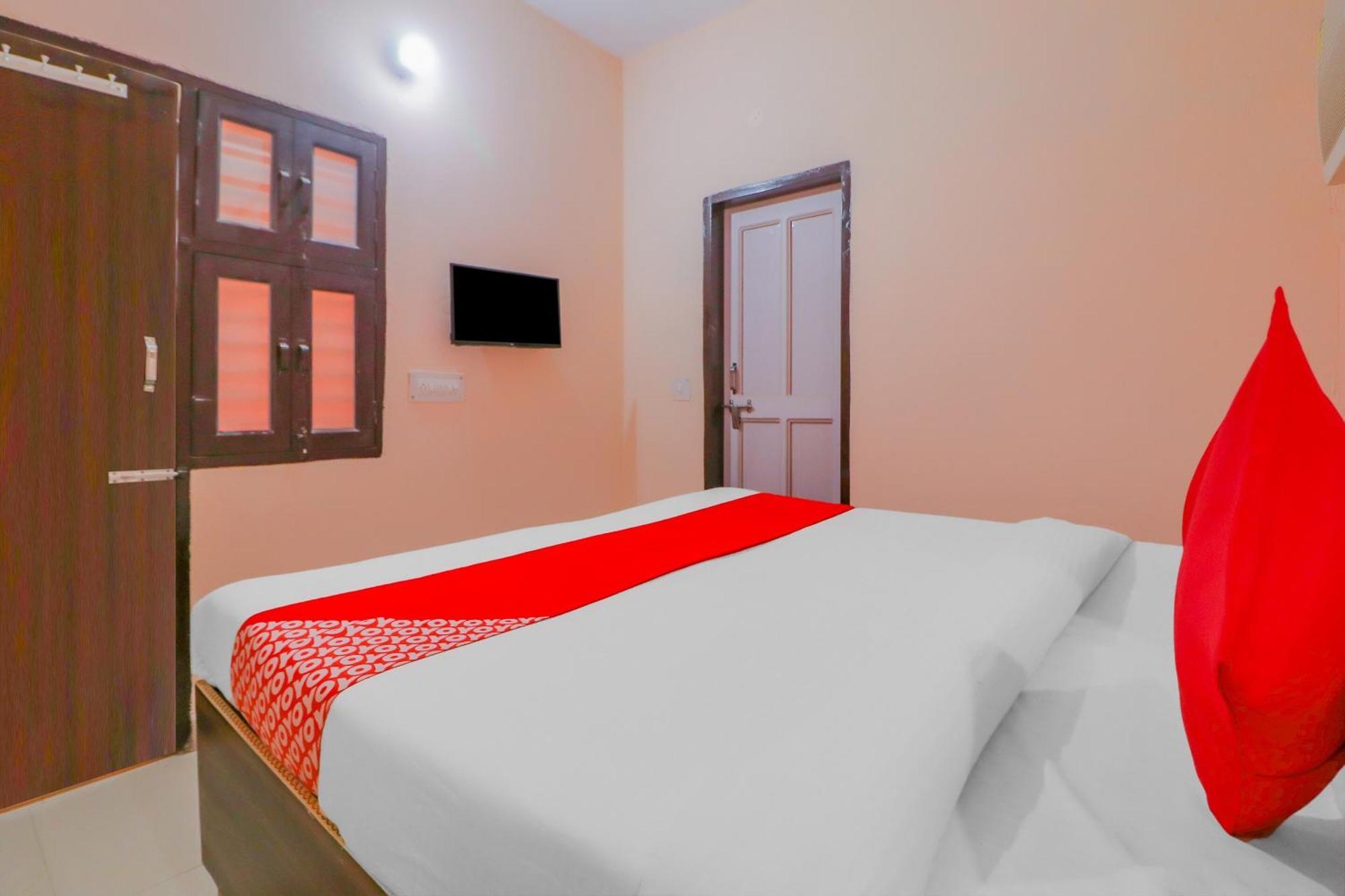 Hotel O Bhardwaj Guest House Garhi Harsaru Εξωτερικό φωτογραφία