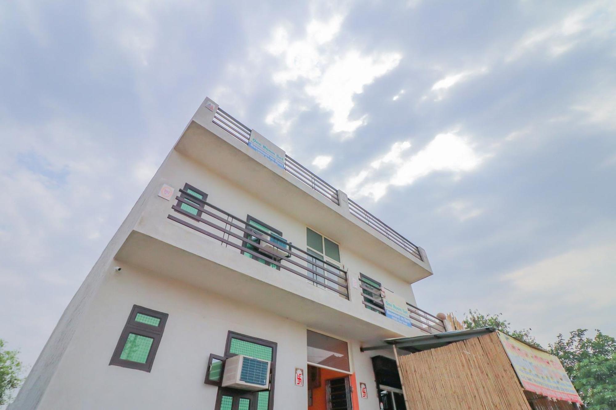 Hotel O Bhardwaj Guest House Garhi Harsaru Εξωτερικό φωτογραφία